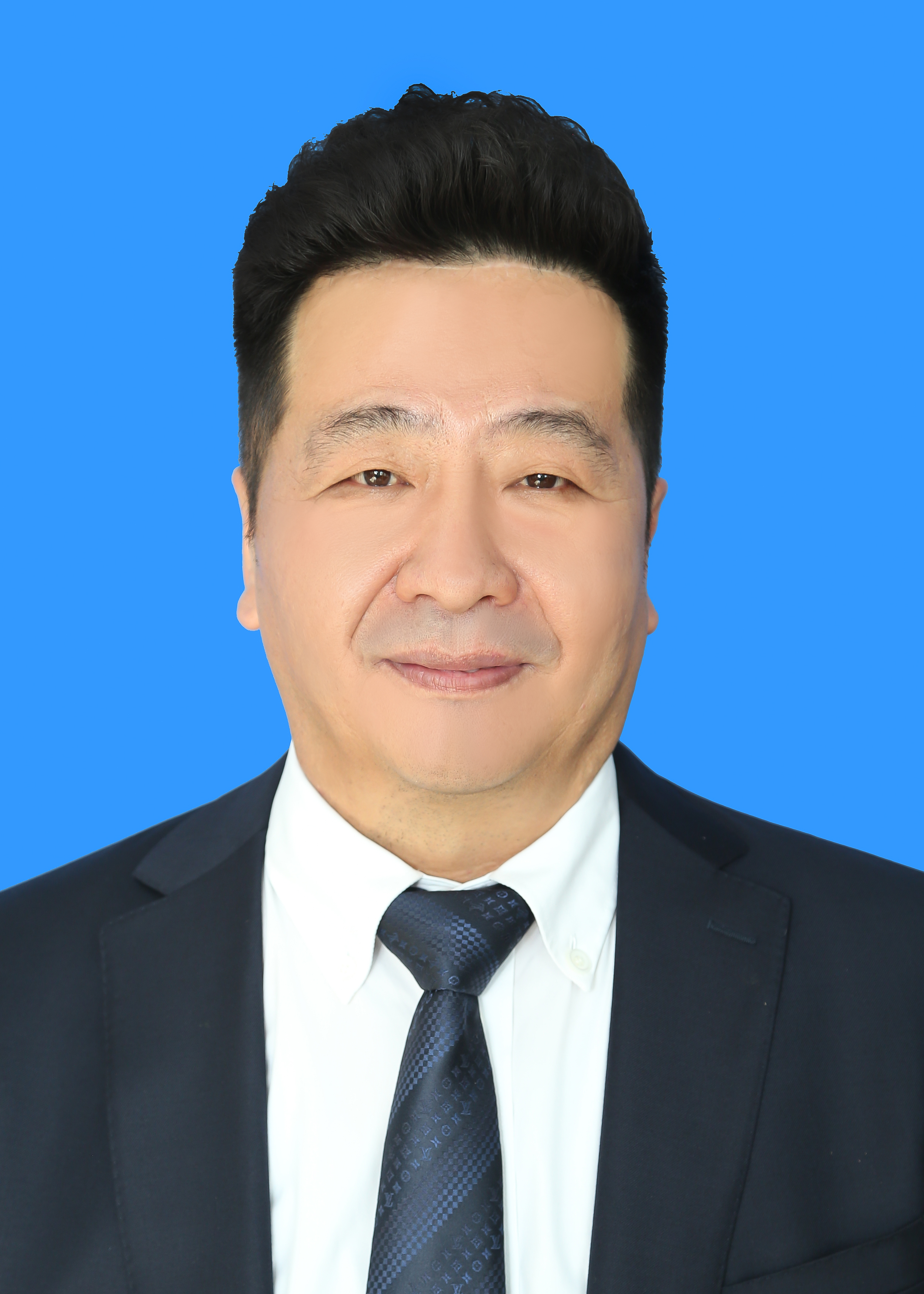 馬文義  集團(tuán)董事、董事長(zhǎng)、總經(jīng)理
