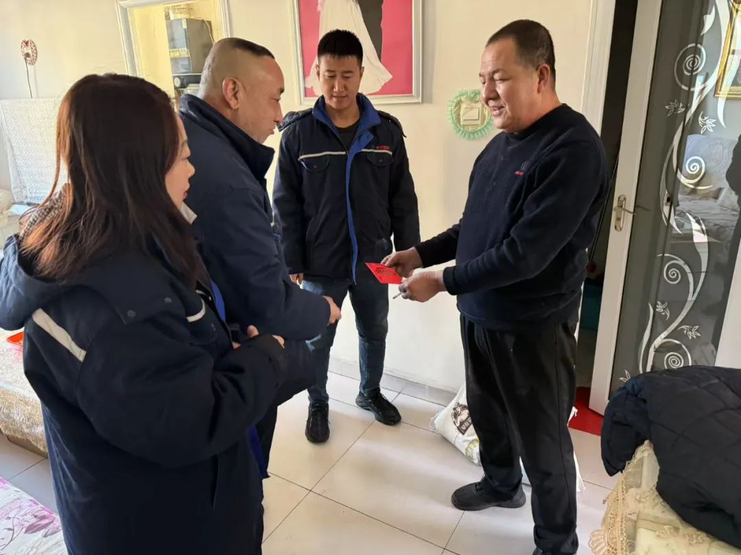 內(nèi)蒙古黃河集團黨政工聯(lián)合慰問 傳遞溫暖 情系職工